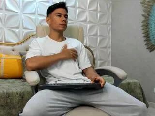 Photos of logan_jackson from Flirt4Free is Freechat