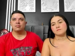 Discover our girls online shows and discover the company of countless livestreamers, with stunning shapes, sex toys and more.