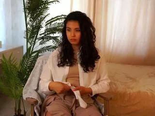 lynna_gladman from Flirt4Free