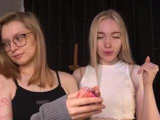 mae_beddingfield_sara_mauri from Flirt4Free is Freechat
