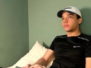 marck_jonnes from Flirt4Free is Freechat