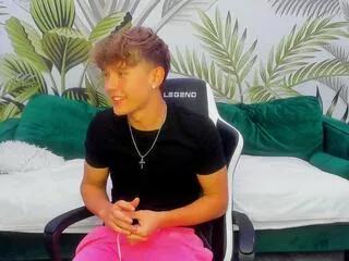 matthew_bieber from Flirt4Free