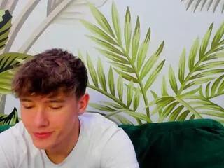 matthew_bieber from Flirt4Free