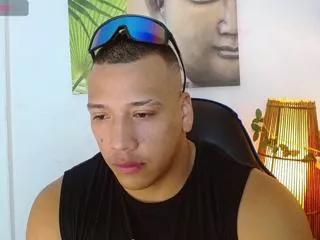 Max_turneer webcams show profile image 