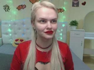 Discover our girls online shows and discover the company of countless livestreamers, with stunning shapes, sex toys and more.