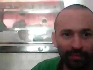 michael_connorr from Flirt4Free is Freechat
