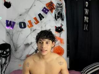 montes_juan from Flirt4Free is Freechat