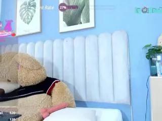 niicolle_rivera from Flirt4Free