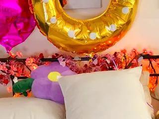 nikki_alman from Flirt4Free