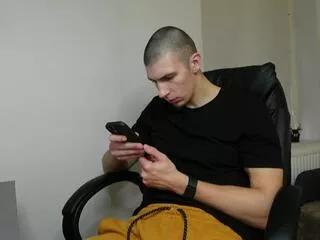 ryan_dozer from Flirt4Free is Freechat