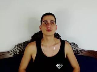 ryan_levi from Flirt4Free is Freechat