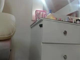 sarah_henson from Flirt4Free