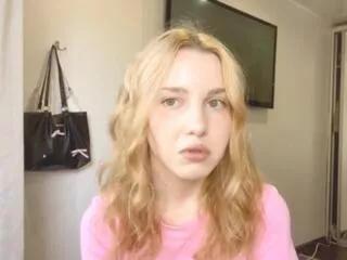 scarlet_treutel from Flirt4Free is Freechat
