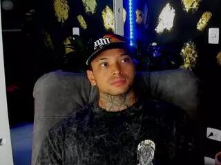 stiven_collins from Flirt4Free is Freechat