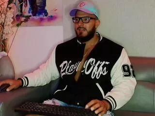 titan_max from Flirt4Free