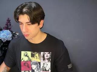 travis_thunder from Flirt4Free is Freechat