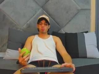 tyler_lions from Flirt4Free is Freechat