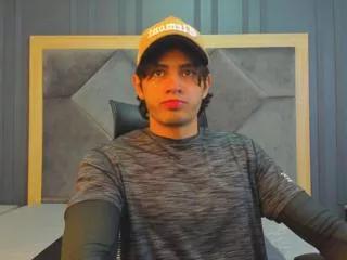 tyler_lions from Flirt4Free is Freechat