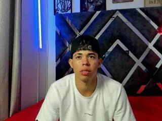 wesley_walt from Flirt4Free is Freechat