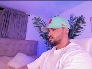 will_bening from Flirt4Free