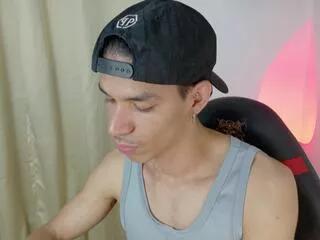 willy_veins from Flirt4Free