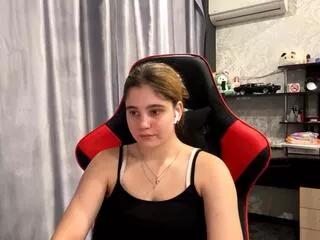 Photos of yanira_dusett from Flirt4Free is Freechat