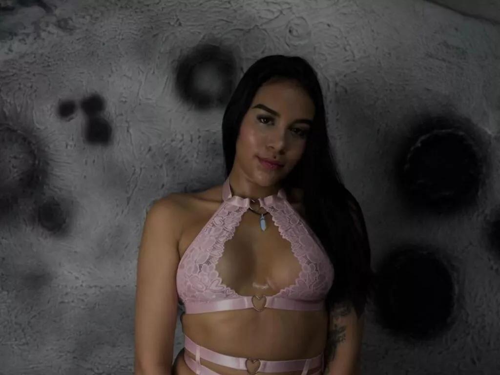 AlanaTomson webcams show profile image 