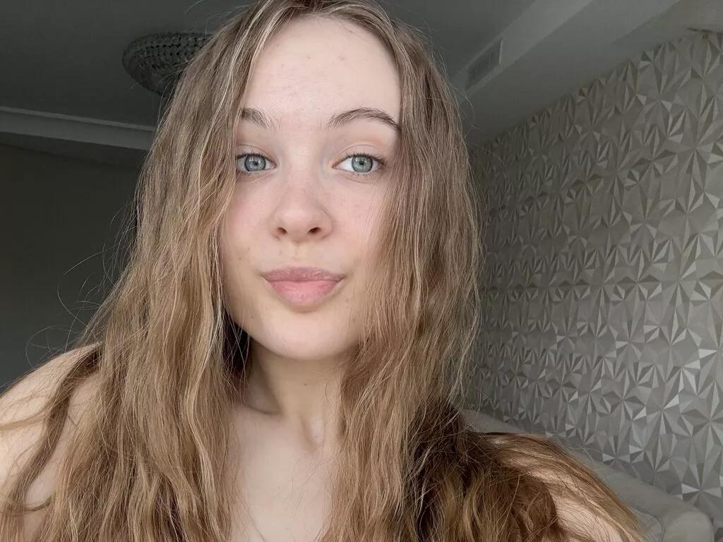 AlbertaClem webcams show profile image 