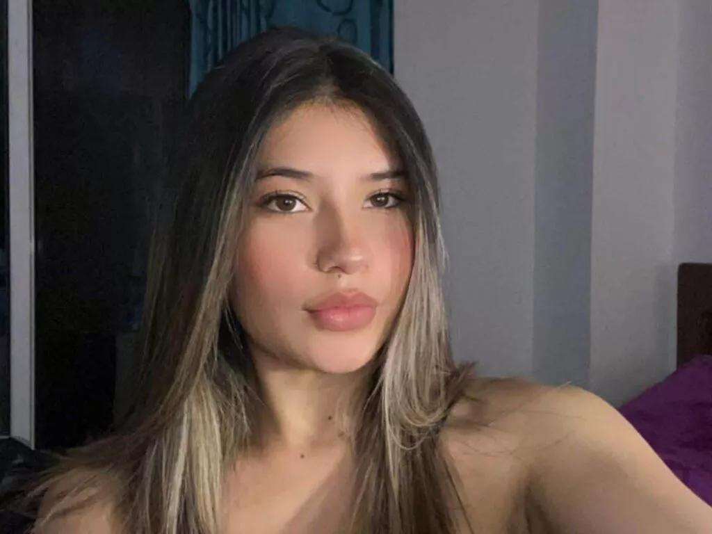 AmberCantillo webcams show profile image 