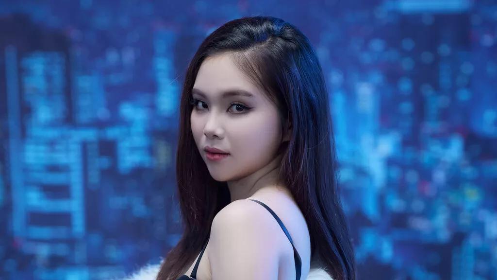 AnnaErena from LiveJasmin