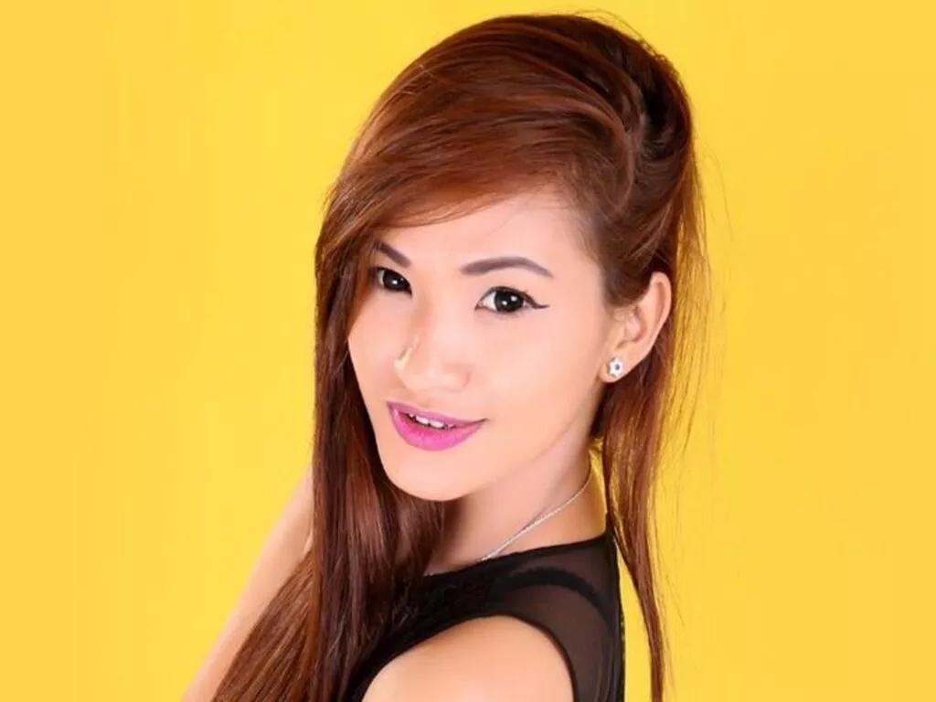 AnneGela from LiveJasmin