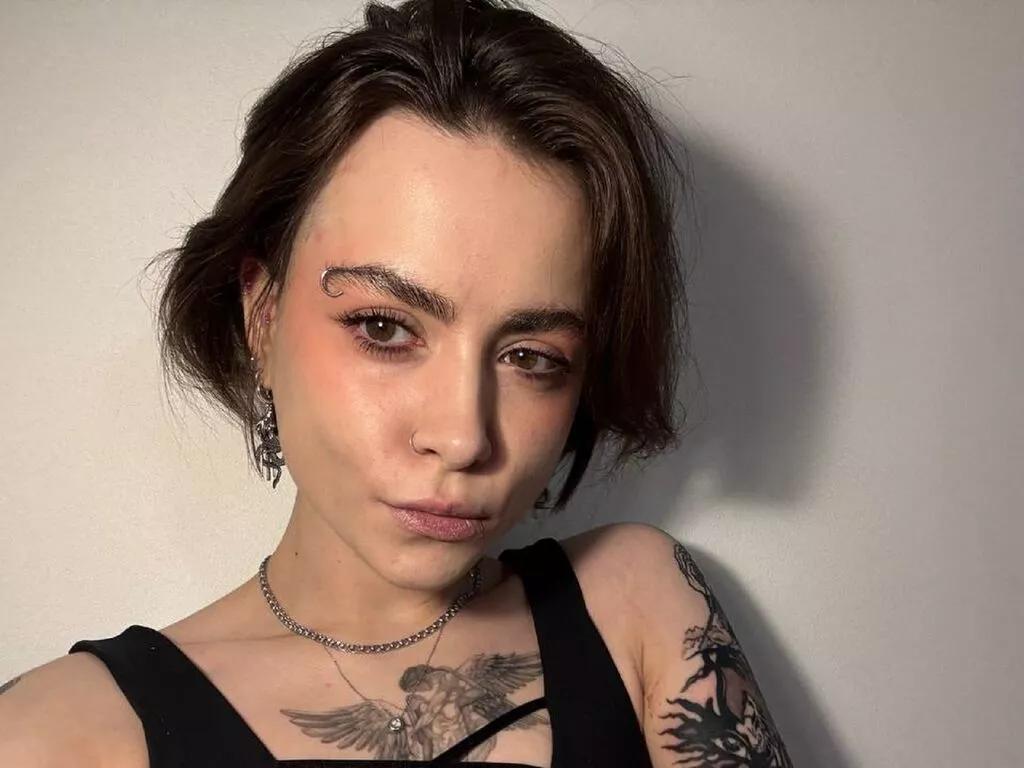 AriaBlair webcams show profile image 