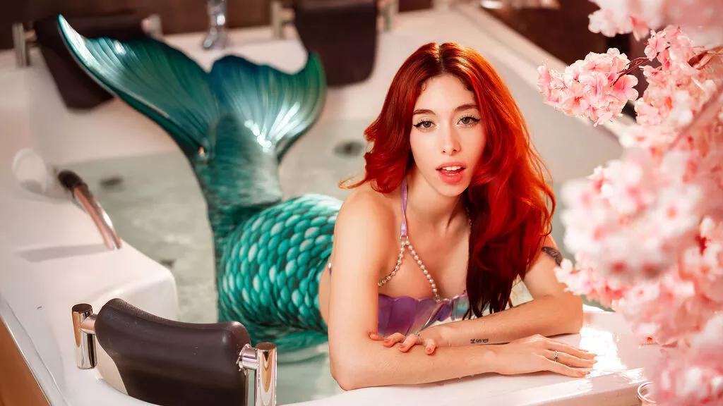 AriiGomez from LiveJasmin