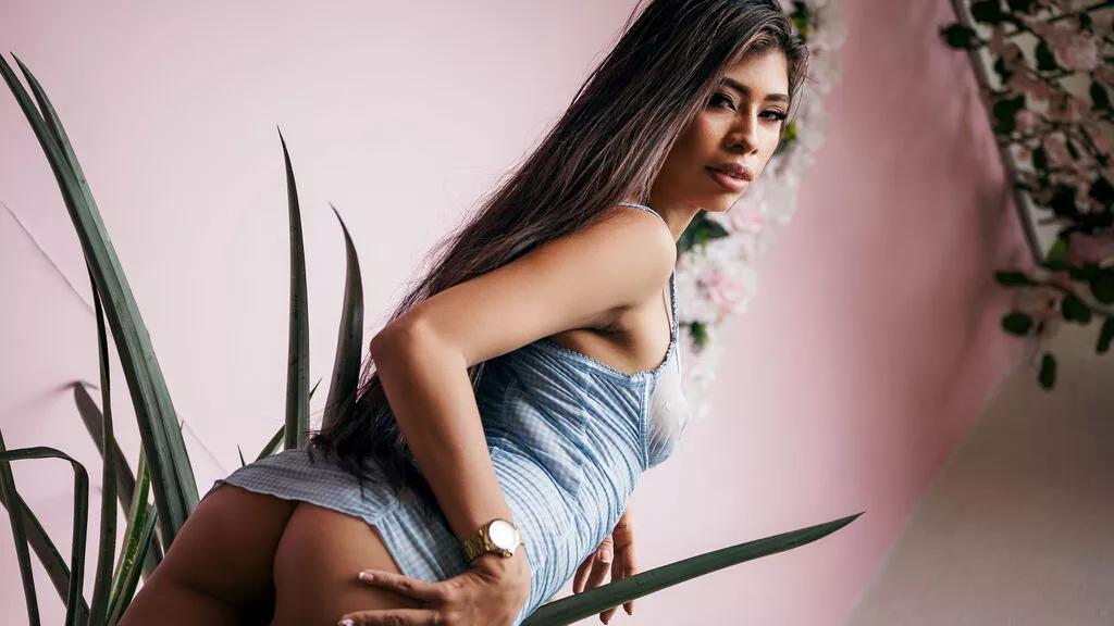 AsiaCrown from LiveJasmin