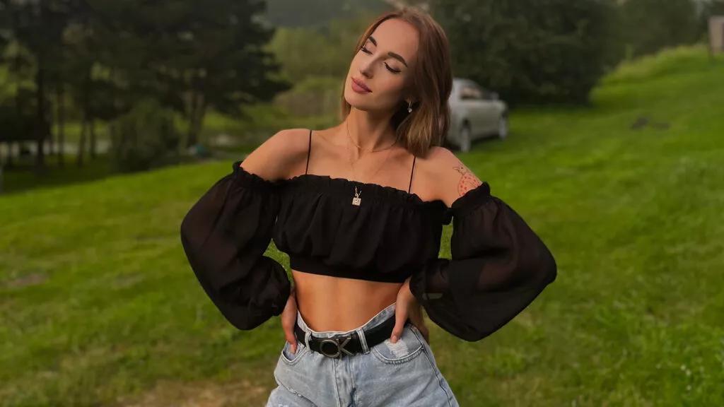 BarbieRaw from LiveJasmin