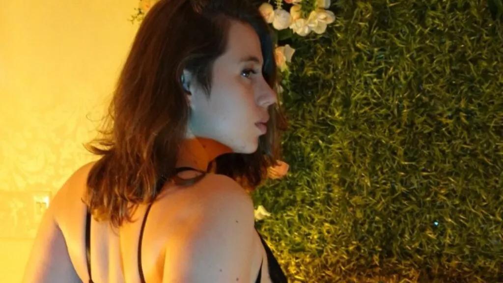 BellValeria webcams show profile image 