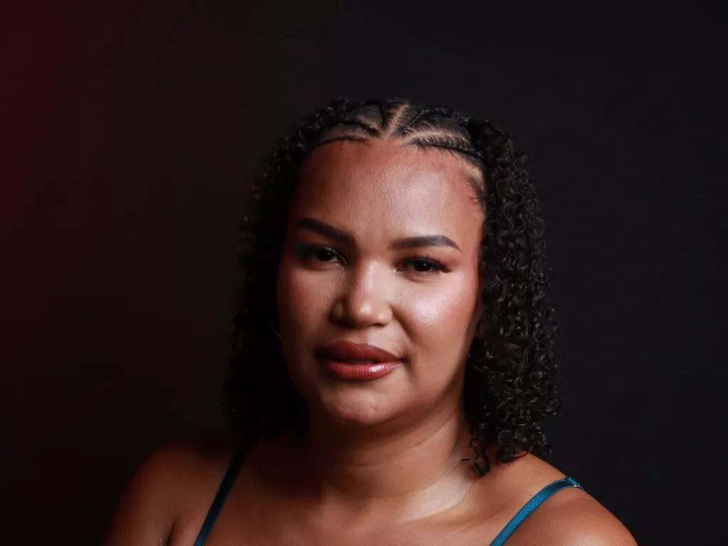 BrianaSlim webcams show profile image 
