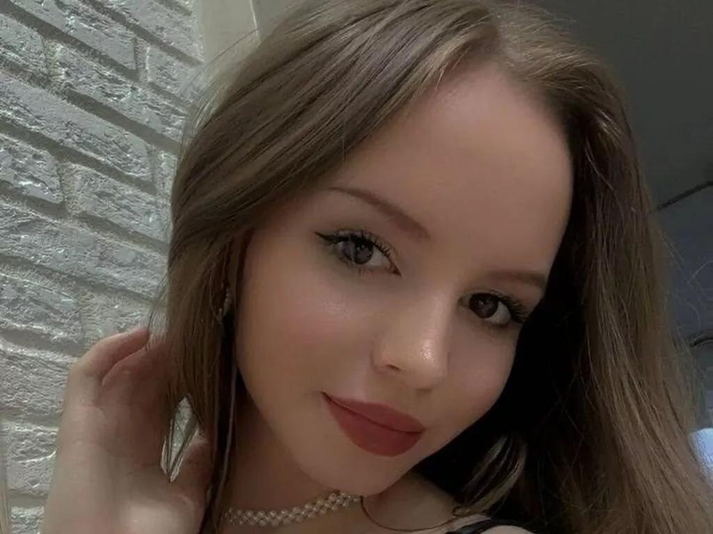 BrittHamm webcams show profile image 