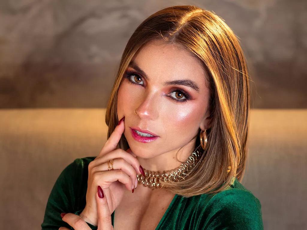 CamilaRhoa webcams show profile image 