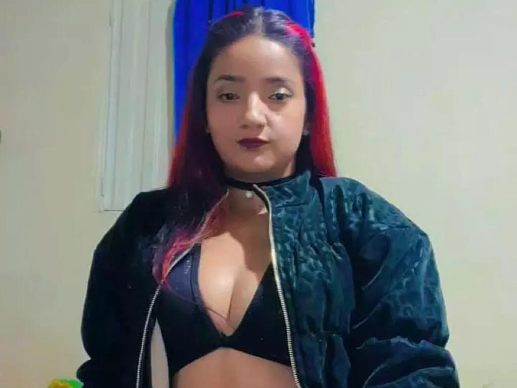 DaphneFiore webcams show profile image 