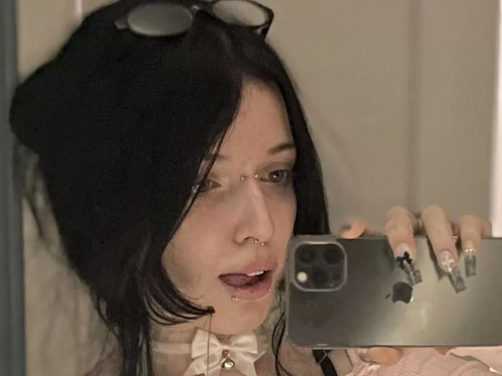 DarlineBradwell webcams show profile image 