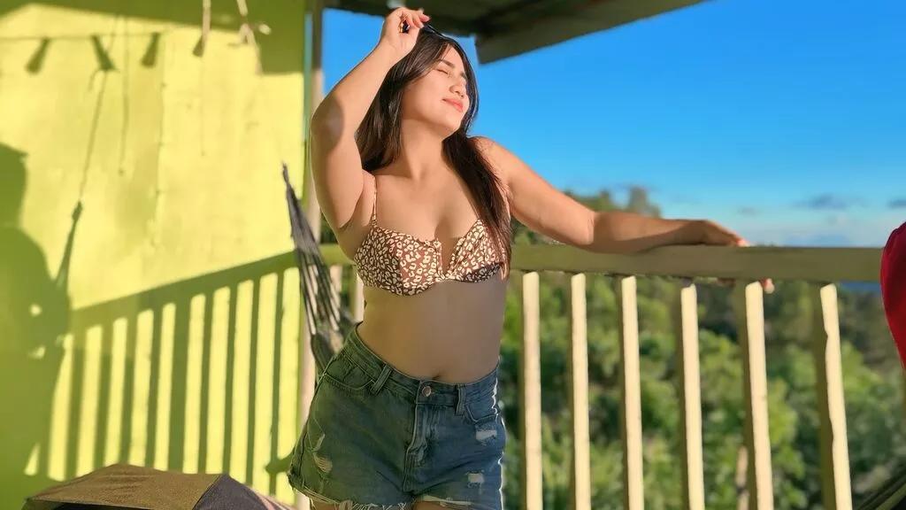 ElenaLuna from LiveJasmin