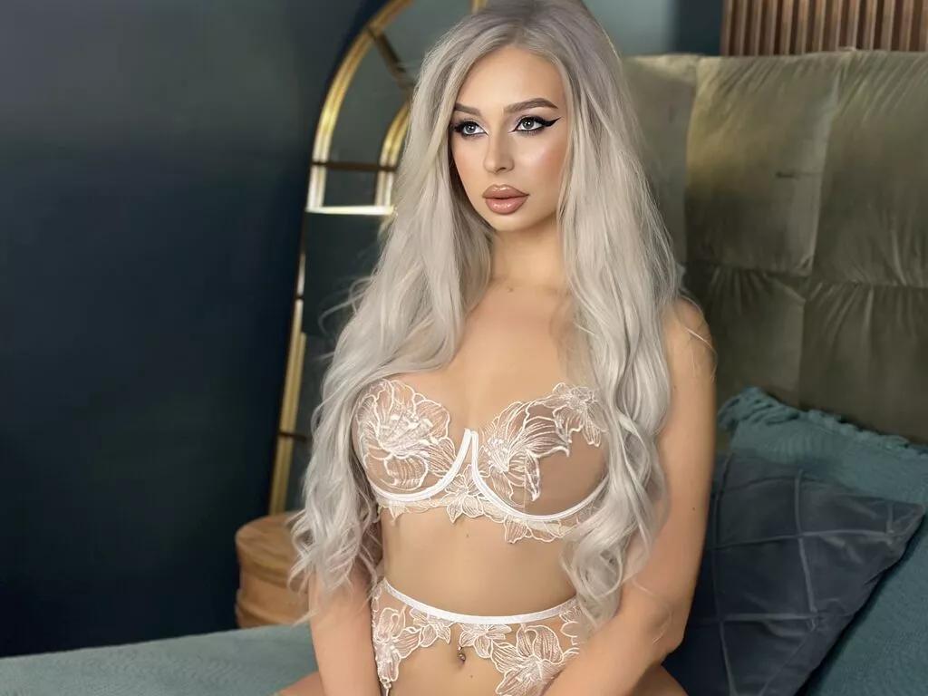 ElizaMae webcams show profile image 