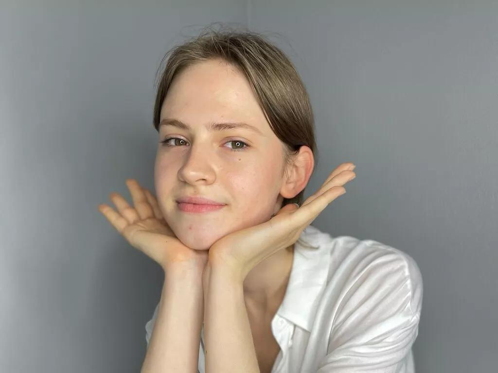 ElvaGoldsworthy webcams show profile image 
