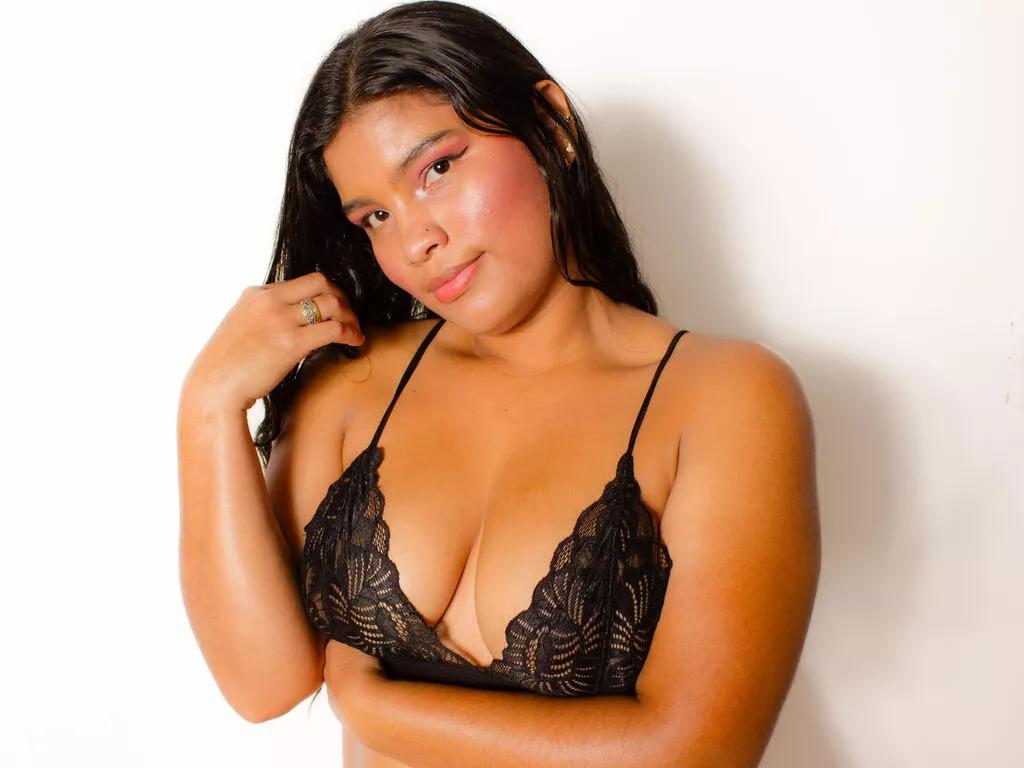EmilyAba webcams show profile image 