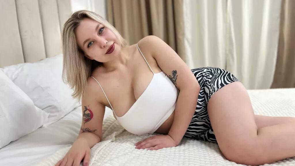 EvieMaison from LiveJasmin