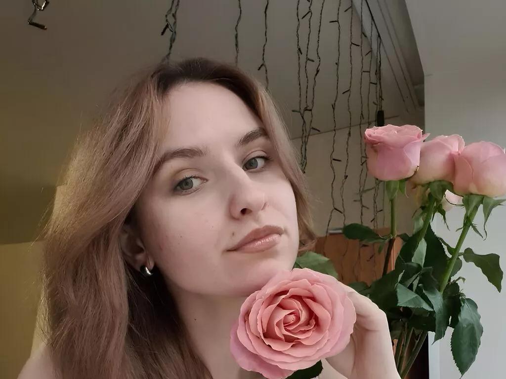 FredericaEvering webcams show profile image 