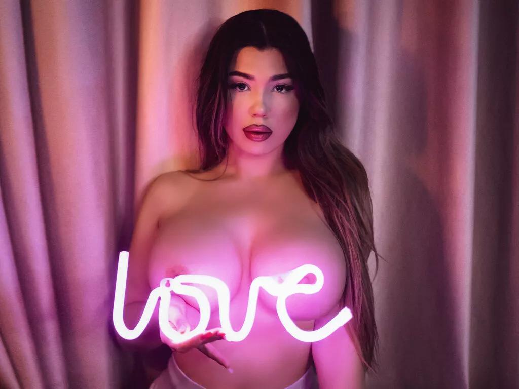 Jules on LiveJasmin