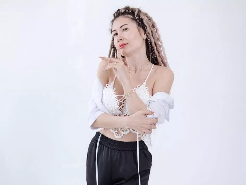 KarinaSweeety webcams show profile image 