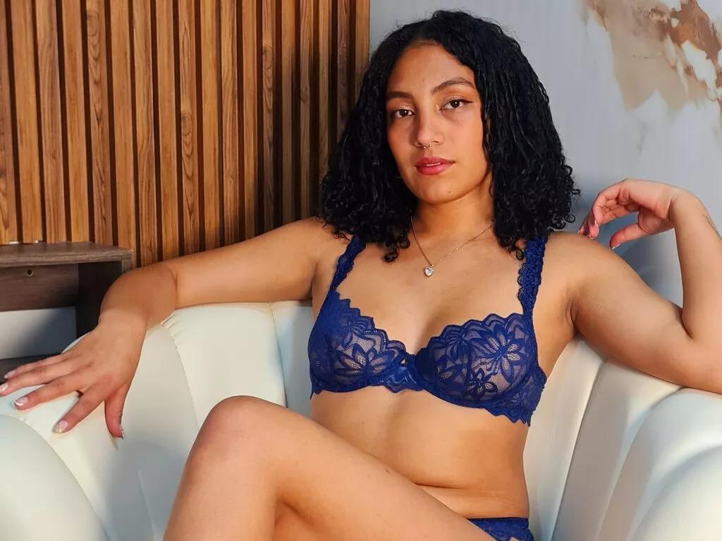 KarinnaWein webcams show profile image 